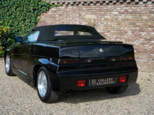 Image 16/50 of Alfa Romeo RZ (1993)