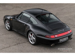 Image 5/32 of Porsche 911 Carrera 4S (1996)