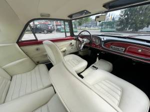 Image 32/41 of Maserati 3500 GTI Touring (1964)