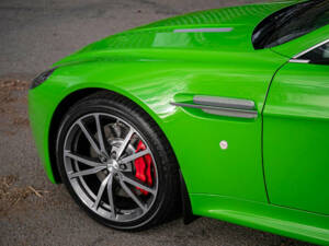Immagine 36/43 di Aston Martin V8 Vantage (2010)