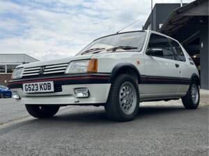 Image 2/10 of Peugeot 205 GTi 1.6 (1990)