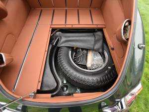 Bild 14/50 von Jaguar E-Type 4.2 (1965)