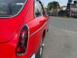Image 9/28 de MG MGB GT (1966)
