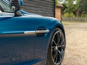 Image 20/50 of Aston Martin Vanquish Volante (2014)