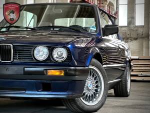 Immagine 52/86 di BMW 318i (1994)