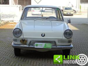 Imagen 8/10 de BMW 700 LS Luxus (1963)