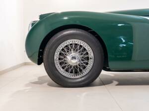 Image 3/18 of Jaguar XK 120 SE OTS (1953)