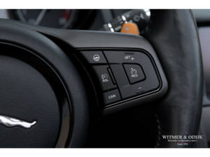 Image 14/38 of Jaguar F-Type S (2014)