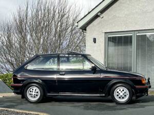 Bild 35/37 von Ford Fiesta XR2 (1984)