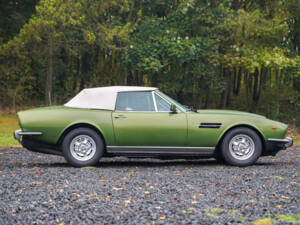 Afbeelding 49/50 van Aston Martin V8 Volante (1979)