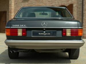 Image 8/50 of Mercedes-Benz 500 SEC (1991)