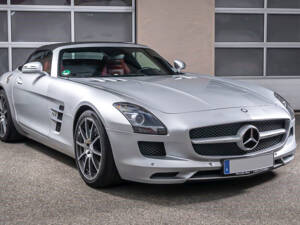 Image 1/9 of Mercedes-Benz SLS AMG Roadster (2012)