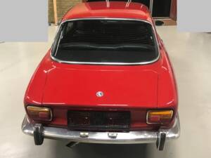 Image 9/18 de Alfa Romeo Giulia 1600 GT Junior (1975)