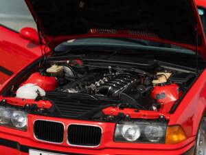 Image 5/37 of BMW M3 (1994)