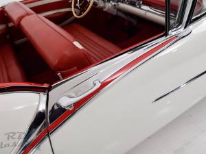 Image 12/50 of Oldsmobile Super 88 Convertible (1957)