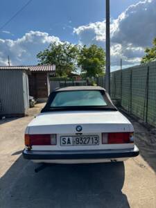 Image 4/14 of BMW 320i (1987)