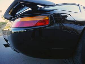 Image 27/67 of Porsche 928 S4 (1988)