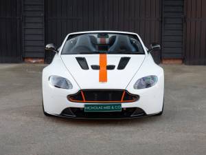 Image 4/50 de Aston Martin V12 Vantage AMR (2018)