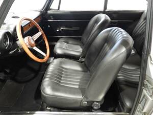 Bild 6/15 von Alfa Romeo Giulia 1600 GT Junior (1972)