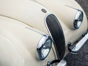 Image 38/45 of Jaguar XK 120 OTS (1950)