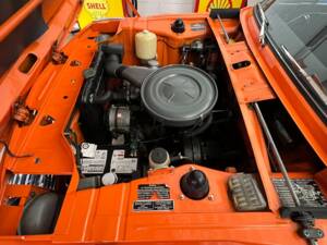 Image 13/18 of BMW 2002 (1971)