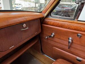 Image 14/25 de Jaguar S-Type 3.8 (1965)