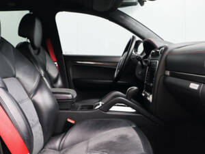 Image 56/75 of Porsche Cayenne GTS (2009)