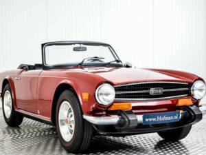 Image 11/50 de Triumph TR 6 (1974)