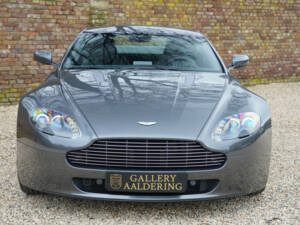 Image 22/50 of Aston Martin V8 Vantage (2008)
