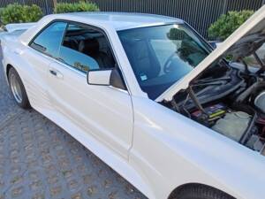 Image 31/65 of Mercedes-Benz 380 SEC (1985)