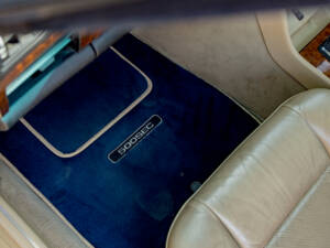 Image 26/50 of Mercedes-Benz 500 SEC (1989)