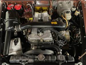 Image 18/38 of Mercedes-Benz 230 G (SWB) (1981)