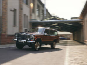 Image 45/96 of Jeep Wagoneer Limited (1982)