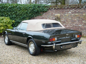 Image 20/50 of Aston Martin V8 Volante (1981)