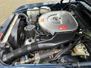 Image 22/30 of Mercedes-Benz 560 SL (1987)