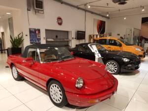 Image 2/15 of Alfa Romeo 2.0 Spider (1991)