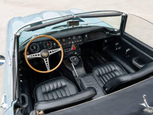 Bild 38/91 von Jaguar E-Type 4.2 (1967)