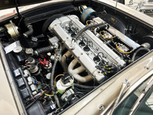 Image 16/16 de Aston Martin DBS Vantage (1968)