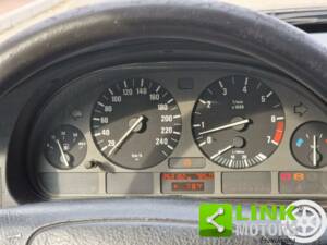 Image 9/10 de BMW 520i (1997)