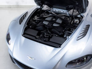 Bild 44/47 von Aston Martin V12 Speedster (2021)