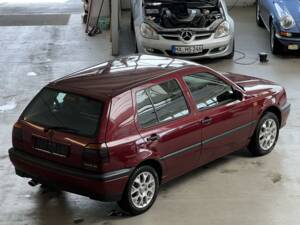 Bild 21/30 von Volkswagen Golf III 1.6 (1994)