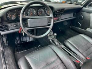 Bild 11/20 von Porsche 911 Carrera 4 (1990)