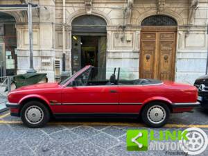 Bild 2/10 von BMW 320i (1990)