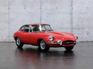 Image 4/23 de Jaguar Type E 4.2 (1967)