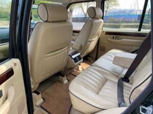 Image 14/50 de Land Rover Range Rover 4.6 Vogue (2001)