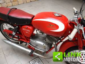 Imagen 5/10 de Moto Guzzi DUMMY (1960)