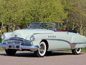 Image 1/27 of Buick Roadmaster (1949)