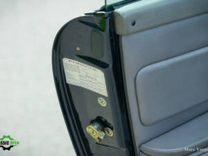 Image 34/60 de Porsche 911 Carrera (1994)
