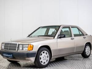 Afbeelding 1/50 van Mercedes-Benz 190 D 2.5 Turbo (1989)