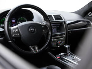 Image 12/37 of Jaguar XKR (2008)